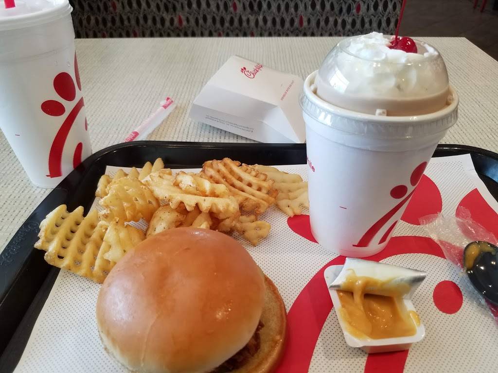 Chick-fil-A | restaurant | 3420 Promenade Ave, Eagan, MN 55123, USA | 6516860041 OR +1 651-686-0041