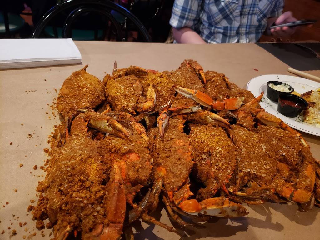 Costas Inn | restaurant | 4100 North Point Blvd, Baltimore, MD 21222, USA | 4104771975 OR +1 410-477-1975