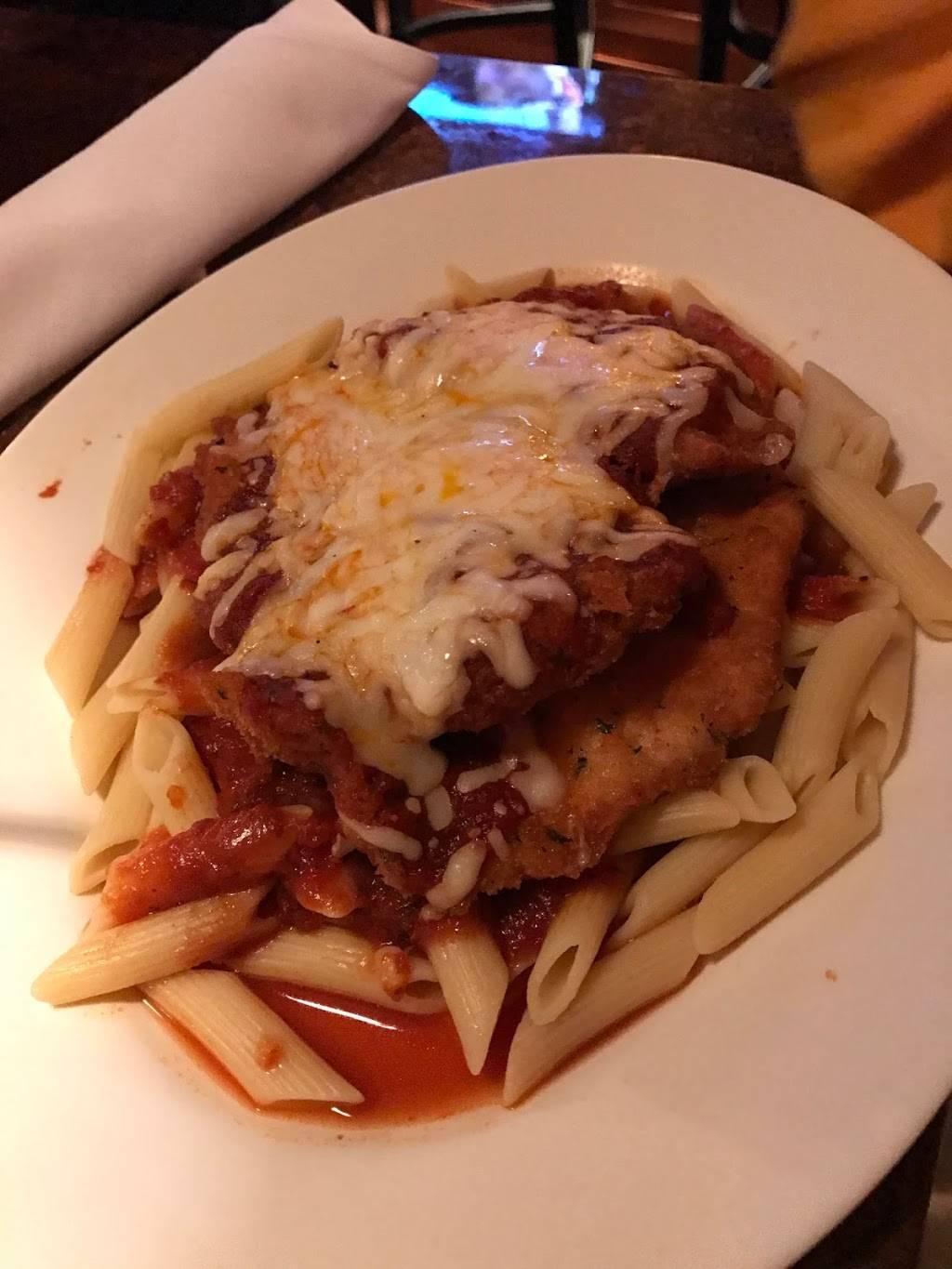 Amici Trattoria | restaurant | 582 Main St, Shrewsbury, MA 01545, USA | 5088427800 OR +1 508-842-7800