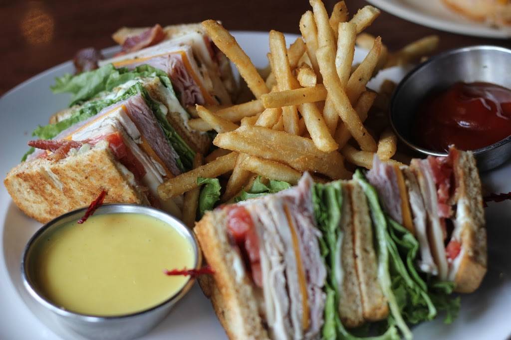 Sams Place Belle Meade | restaurant | 6051 TN-100, Nashville, TN 37205, USA | 6159286577 OR +1 615-928-6577