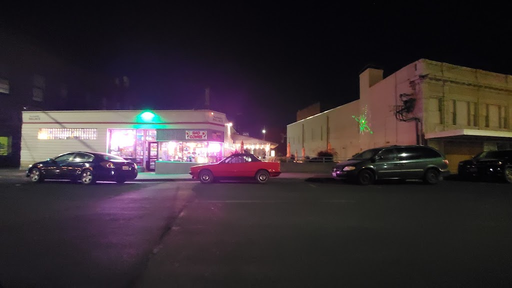 The karaoke palace | restaurant | 16 S Colville St, Walla Walla, WA 99362, USA | 5095267464 OR +1 509-526-7464