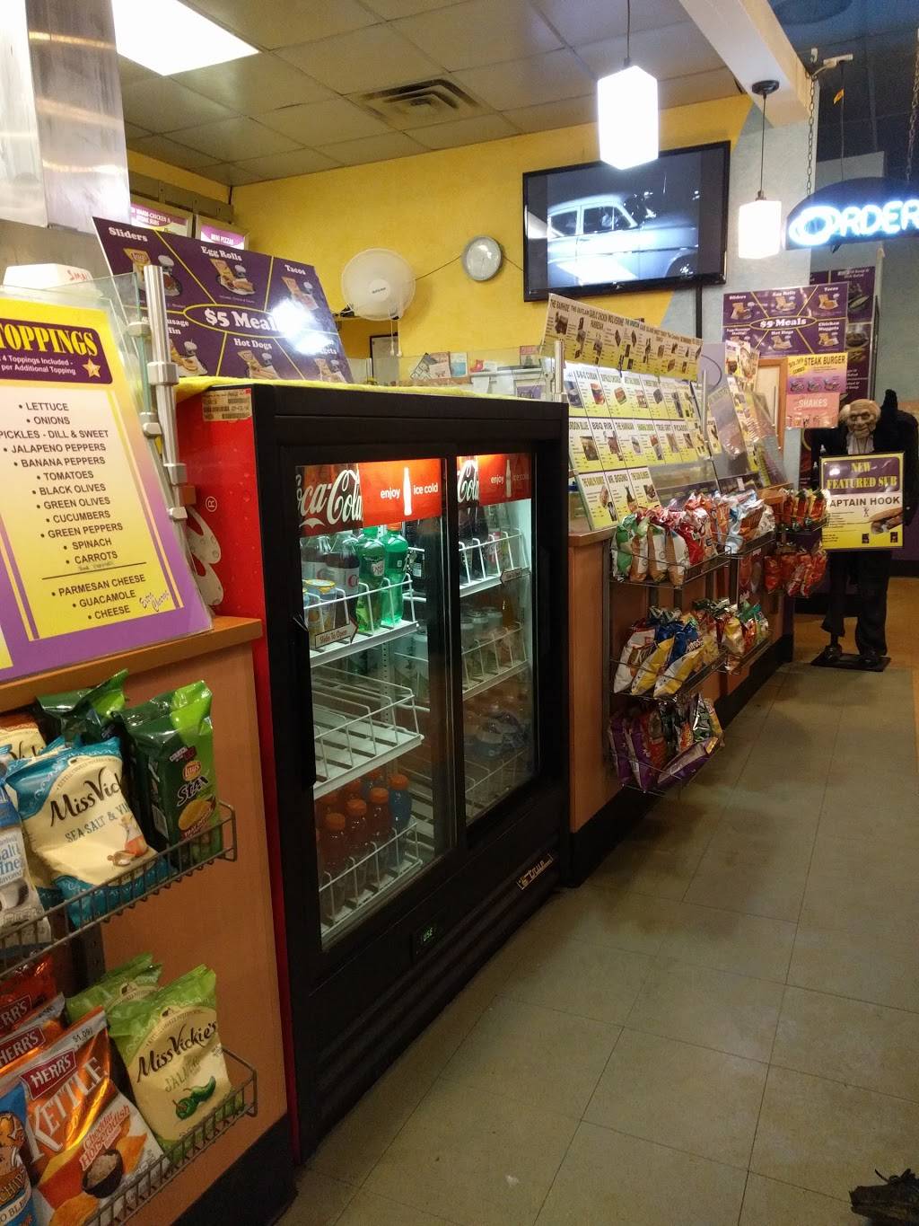 Fenton Deli | restaurant | 15258 Silver Pkwy, Fenton, MI 48430, USA | 8104330712 OR +1 810-433-0712