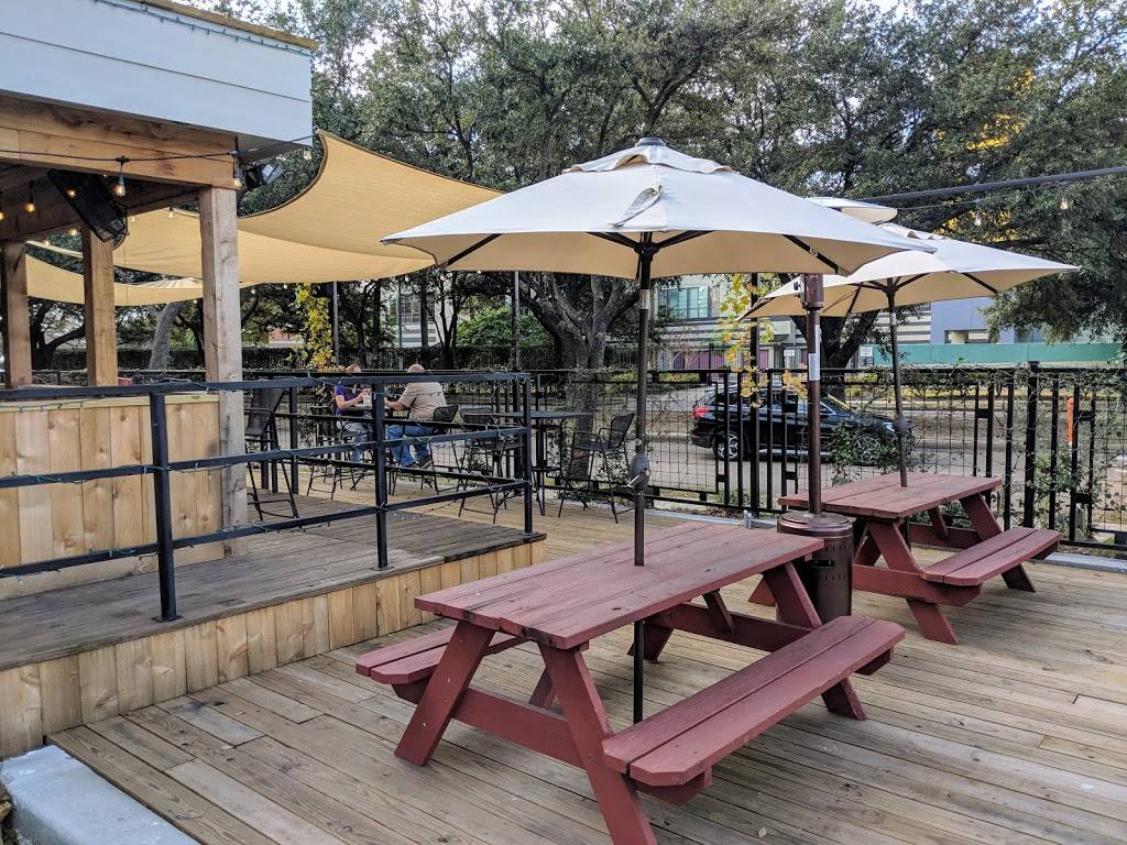 Brookstreet BBQ | restaurant | 1009 Missouri St, Houston, TX 77006, USA | 7132343165 OR +1 713-234-3165