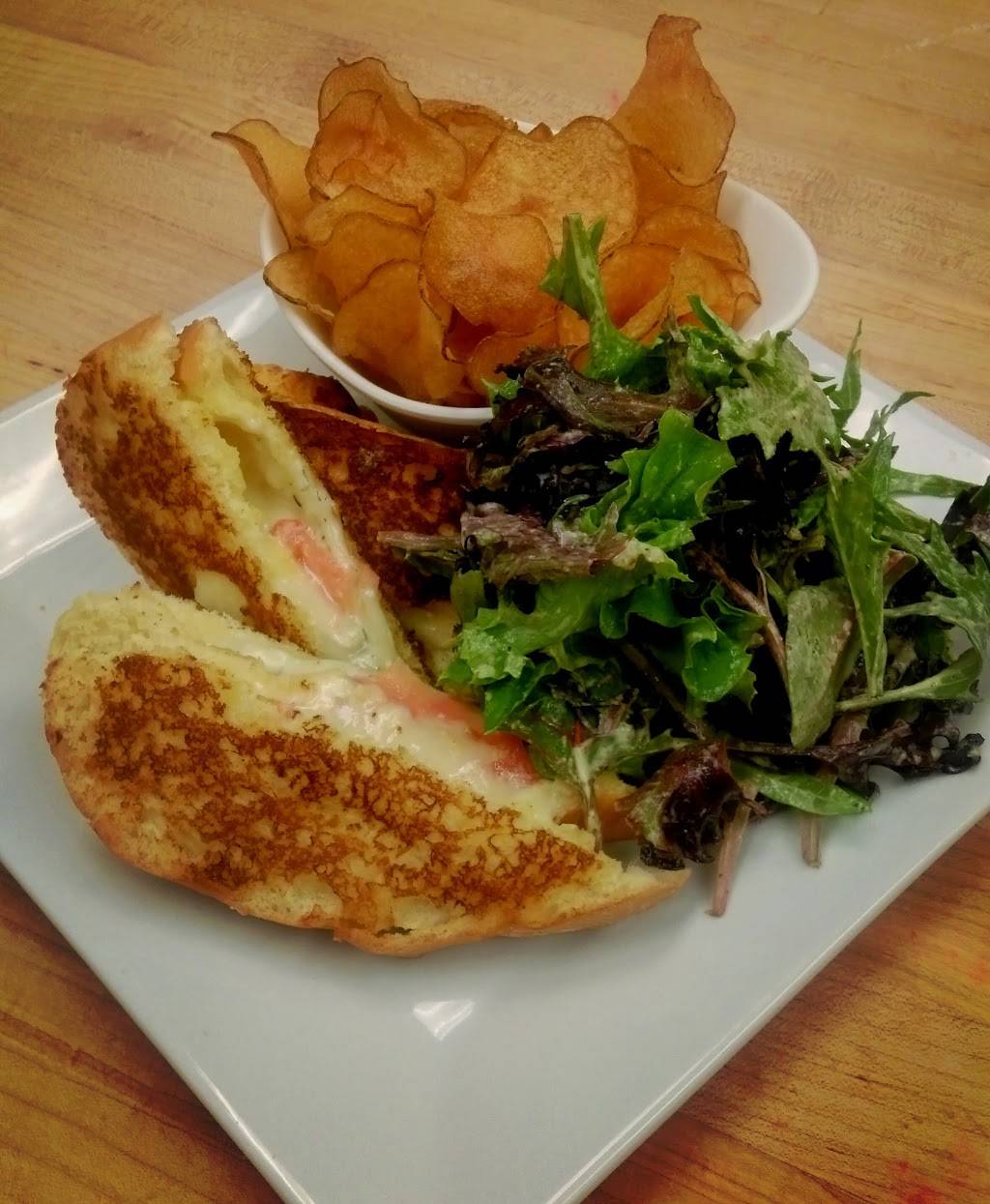 Captain Gregorys | restaurant | 804 N Henry St, Alexandria, VA 22314, USA | 5716594934 OR +1 571-659-4934