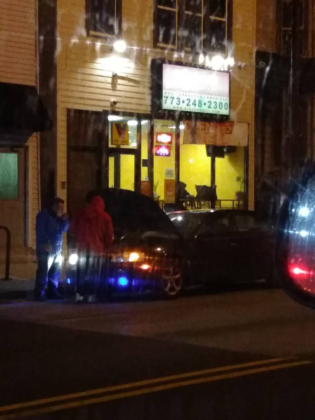 Stevos Grill | restaurant | 2326 W Belmont Ave, Chicago, IL 60618, USA | 7732482300 OR +1 773-248-2300