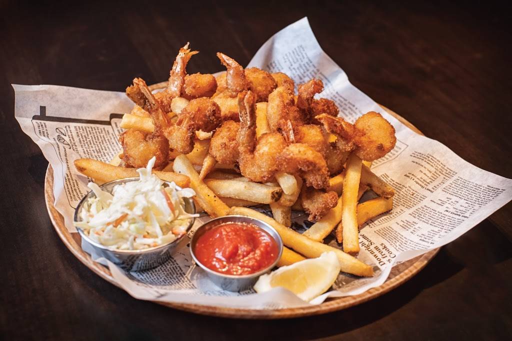 Uncle Bucks Fish Bowl and Grill | restaurant | 1 Bass Pro Dr, Memphis, TN 38105, USA | 9012918000 OR +1 901-291-8000