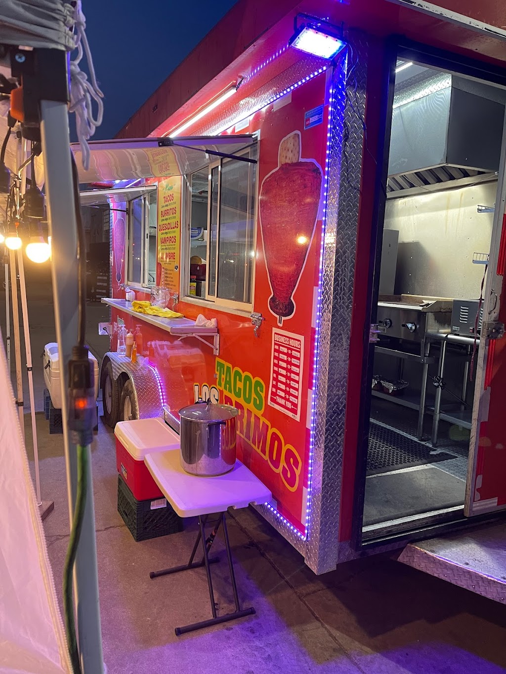 Tacos Los Primos | restaurant | 2401 W McDowell Rd, Phoenix, AZ 85009, USA | 5612613886 OR +1 561-261-3886