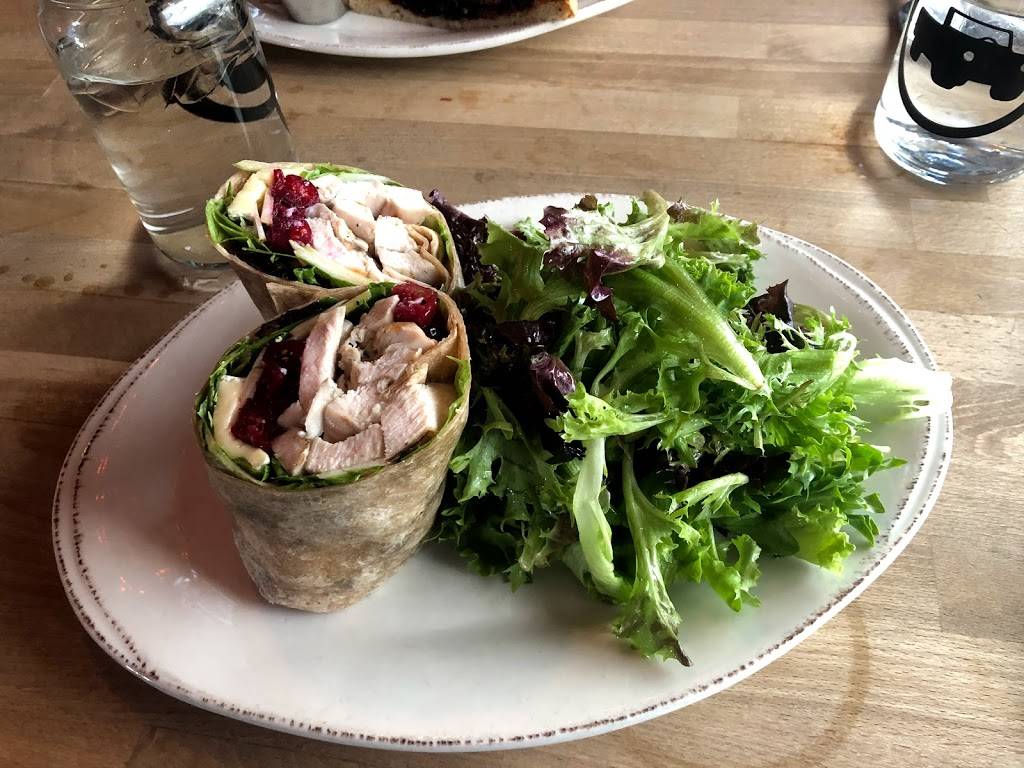 Moxie | restaurant | 52 Wall St, Madison, CT 06443, USA | 2034216963 OR +1 203-421-6963