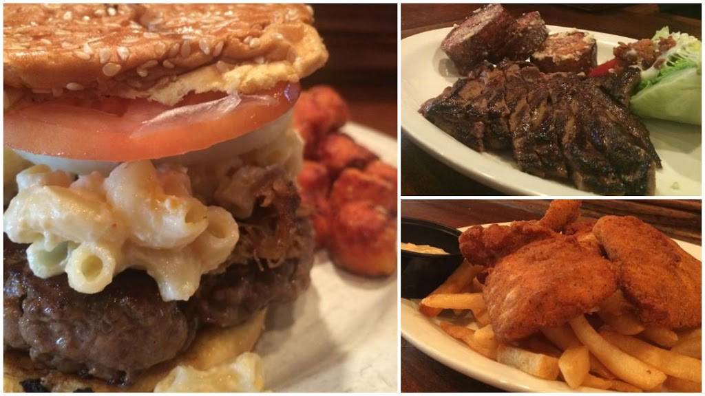 Gibneys Pub | restaurant | 231 Peachtree Center Ave NE, Atlanta, GA 30303, USA | 4046880928 OR +1 404-688-0928