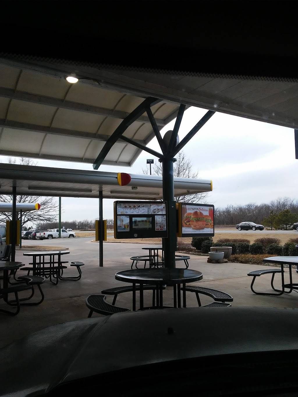Sonic Drive-In | restaurant | Highway 66, 2050 S Lynn Riggs Blvd, Claremore, OK 74017, USA | 9182832533 OR +1 918-283-2533