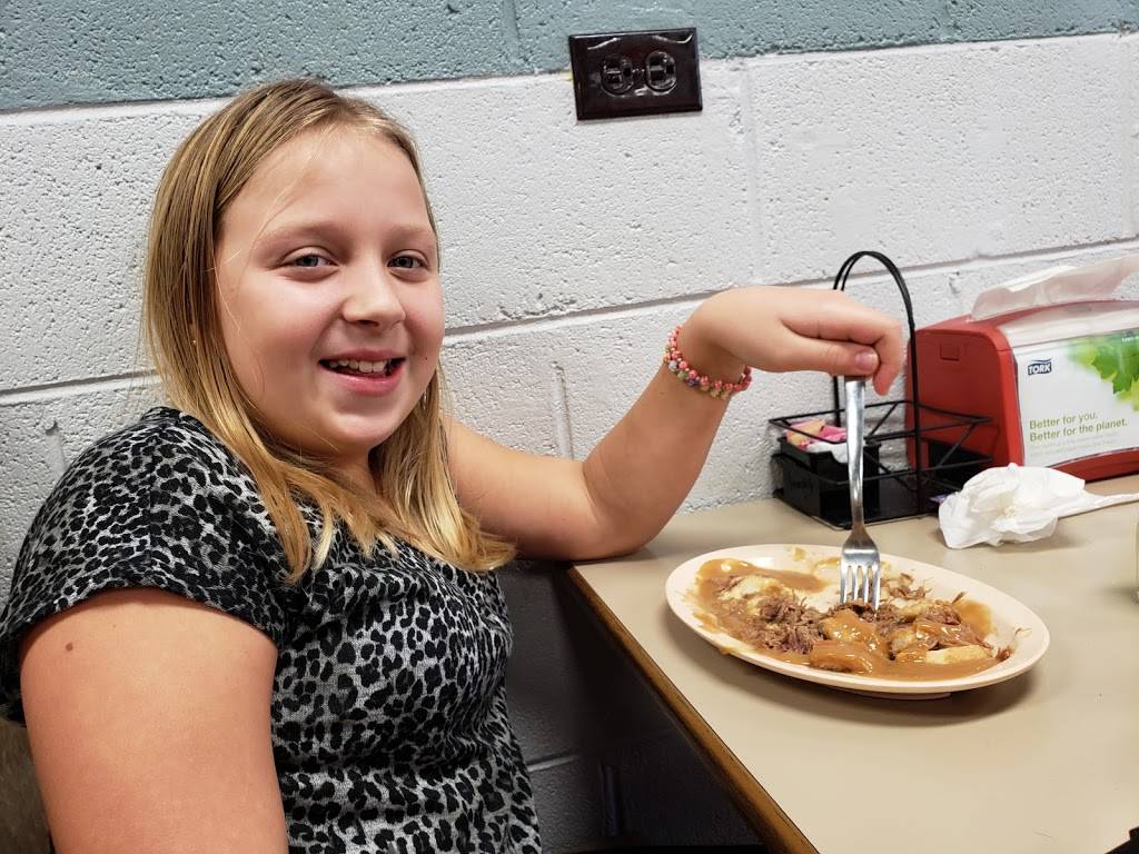 MeMes Restaurant | restaurant | 123 N Gateway Ave, Rockwood, TN 37854, USA | 8653541670 OR +1 865-354-1670