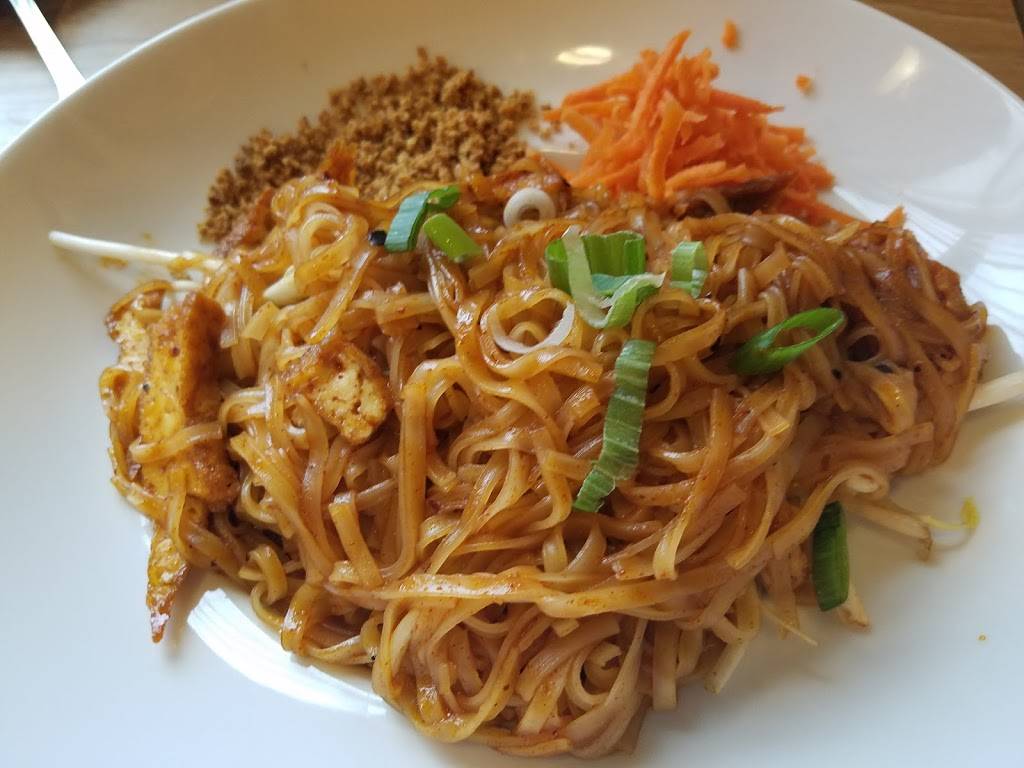 Thai Kitchen | restaurant | 16909 Lakeside Hills Plaza #101, Omaha, NE 68130, USA | 4026973887 OR +1 402-697-3887