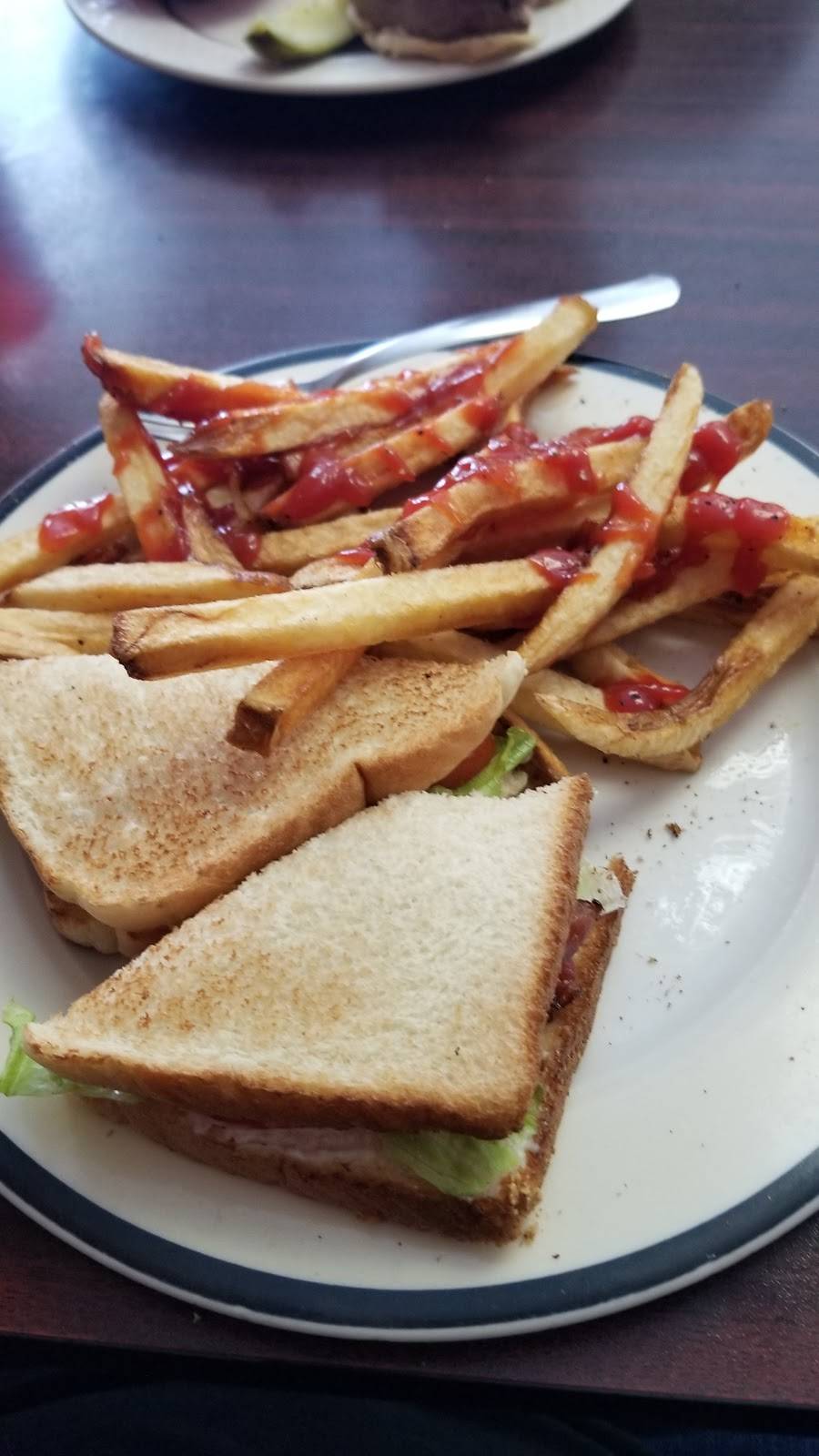 Ruths Place | restaurant | 17555 Virgil H Goode Hwy, Rocky Mount, VA 24151, USA | 5404897884 OR +1 540-489-7884