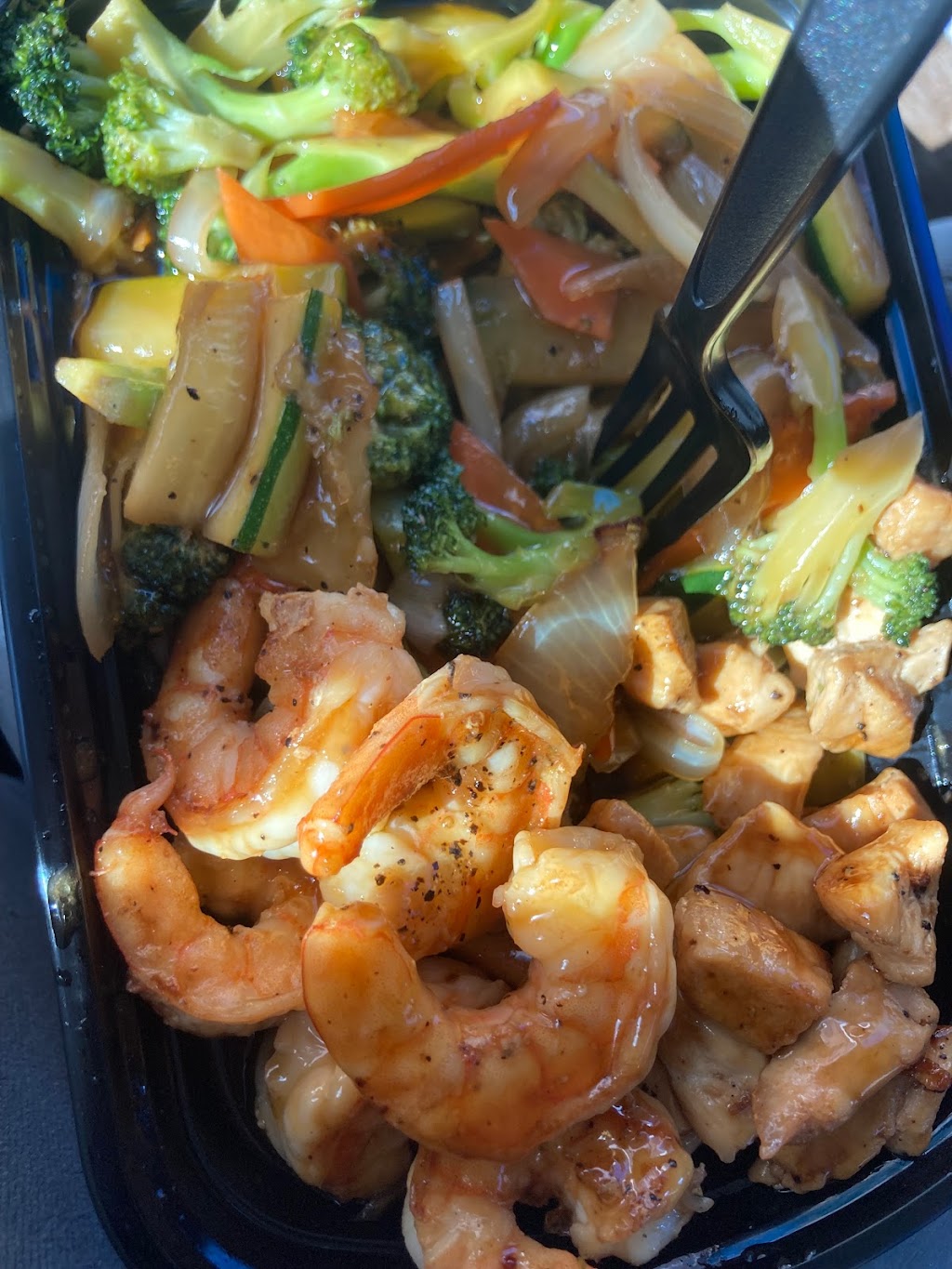 Shogun Hibachi and Sushi | restaurant | 8010 Matlock Rd, Arlington, TX 76002, USA | 6823208119 OR +1 682-320-8119