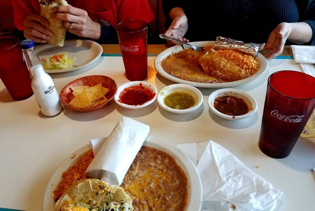 Totos Restaurant | restaurant | 31927 Hilltop Blvd, Running Springs, CA 92382, USA | 9098672469 OR +1 909-867-2469