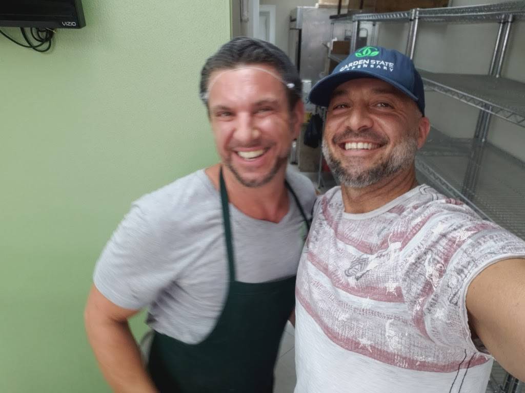 Fresh Eats | restaurant | 585 E Sample Rd, Pompano Beach, FL 33064, USA | 9545908527 OR +1 954-590-8527