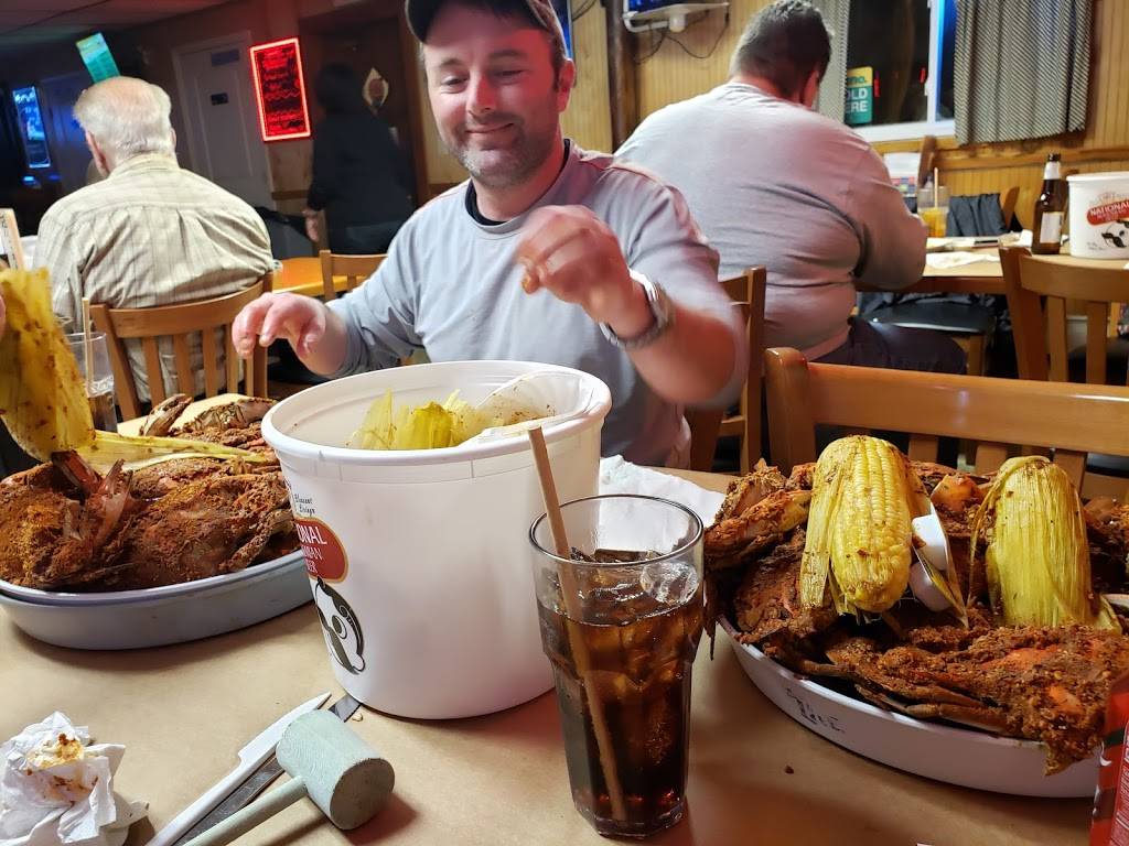 Winters Run Inn Inc | restaurant | 1907 Philadelphia Rd, Joppa, MD 21085, USA | 4106762865 OR +1 410-676-2865