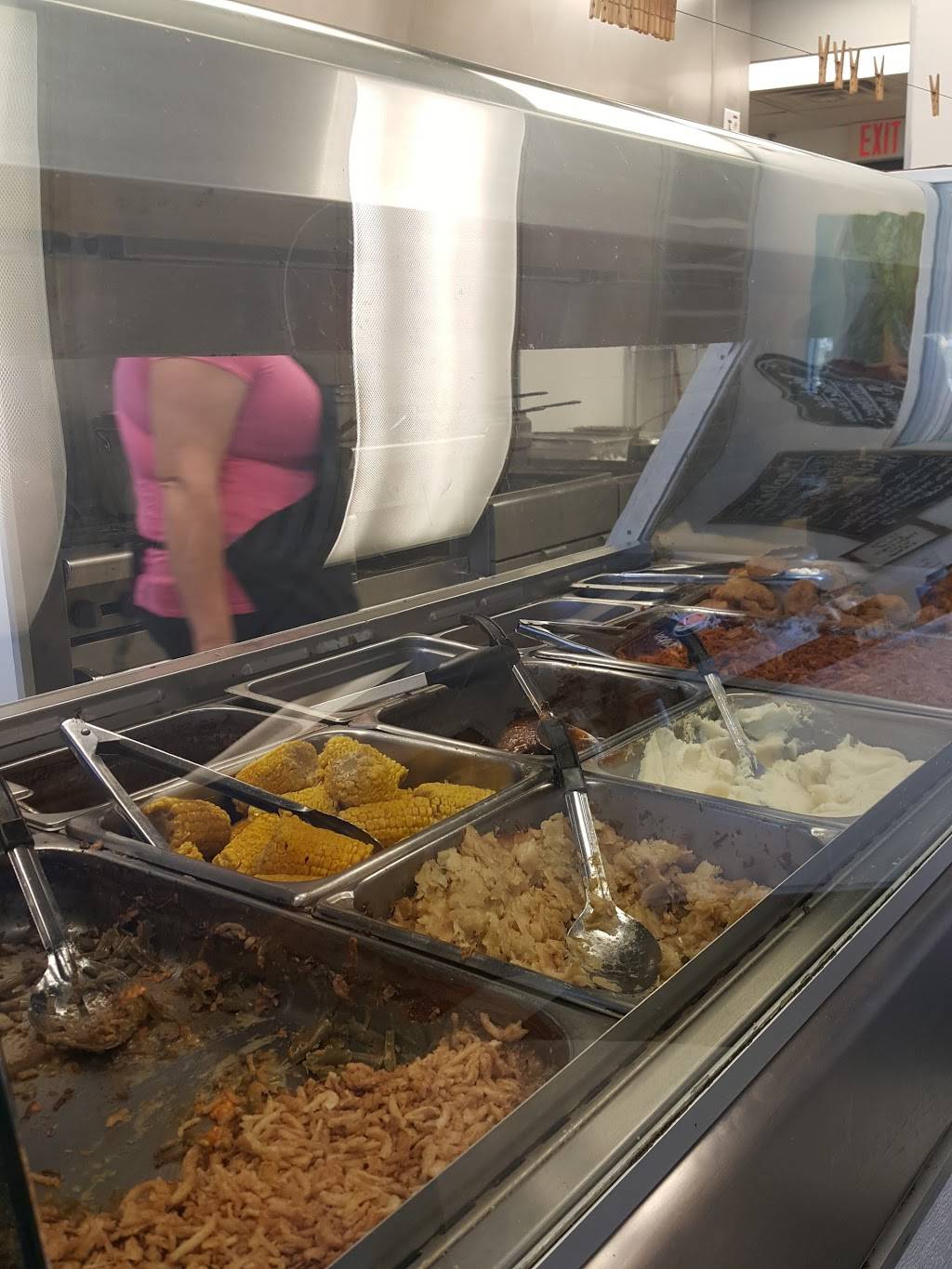 Road Runner Cafe | restaurant | 3569 S Fields St, Farmville, NC 27828, USA | 2527533901 OR +1 252-753-3901