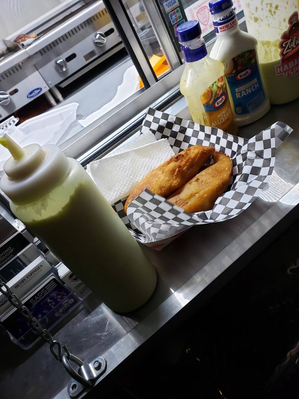 Zulias Kitchen | restaurant | 14530 Roadrunner Way, San Antonio, TX 78249, United States | 7373335748 OR +1 737-333-5748