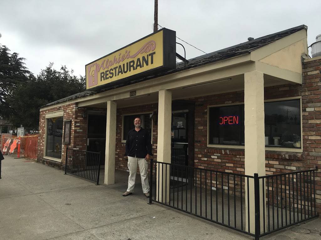 Alphies Restaurant | restaurant | 5725 Hollister Ave, Goleta, CA 93117, USA | 8056831202 OR +1 805-683-1202