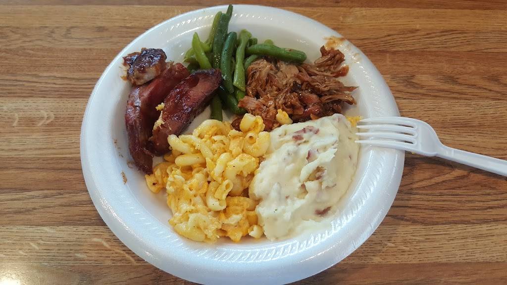 Henris Hotts Barbeque | restaurant | 1003 E Black Horse Pike, Hammonton, NJ 08037, USA | 6092707268 OR +1 609-270-7268