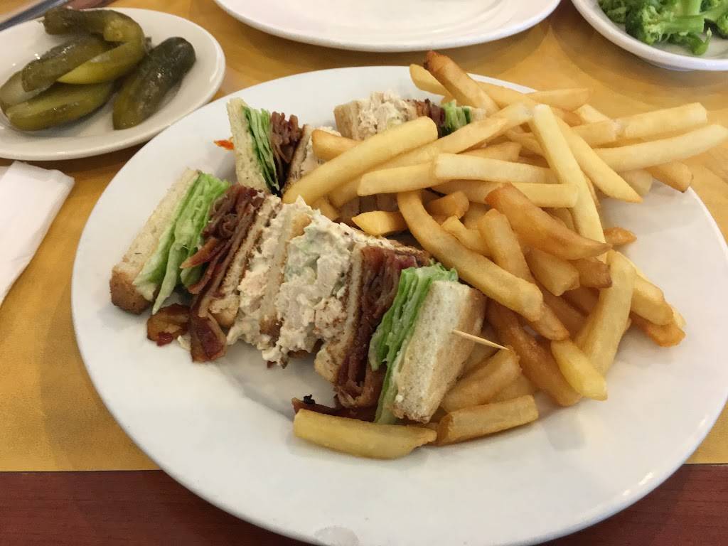 Oasis | meal takeaway | 2132 Flatbush Ave, Brooklyn, NY 11234, USA | 7182583461 OR +1 718-258-3461