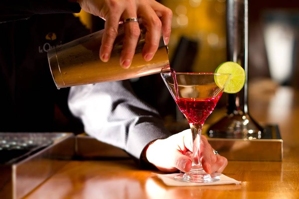 Quai St-Raymond | restaurant | 60 Boulevard Saint-Raymond, Gatineau, QC J8Y 1S1, Canada | 8197770924 OR +1 819-777-0924