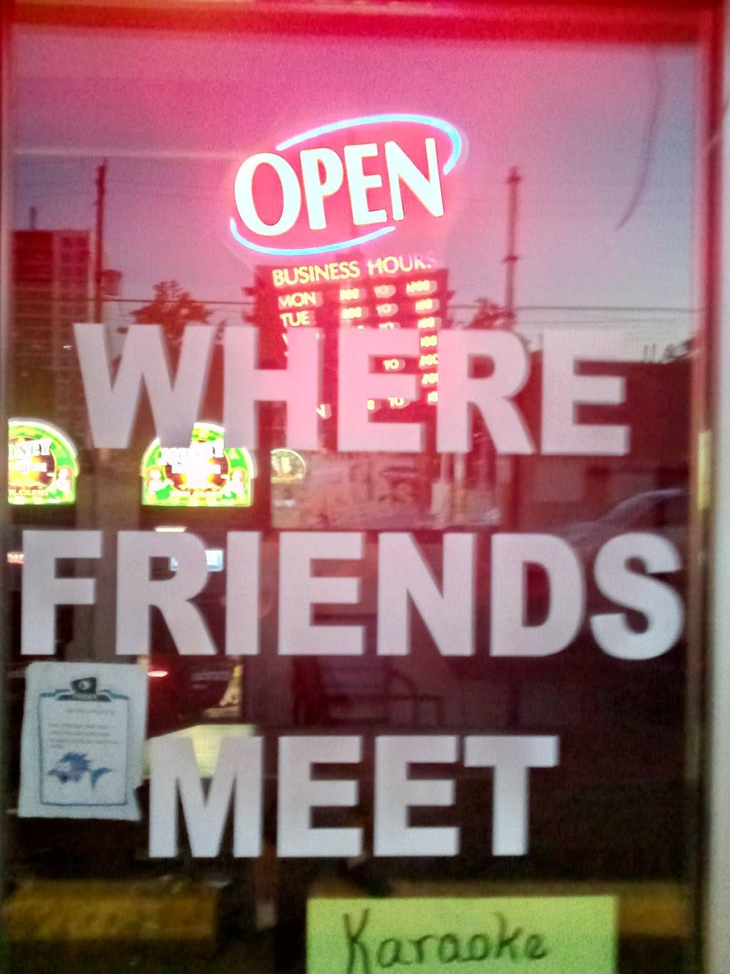 My Neighbourhood Bar & Grill | restaurant | 794 Concession St, Hamilton, ON L8V 1C9, Canada | 9053859999 OR +1 905-385-9999