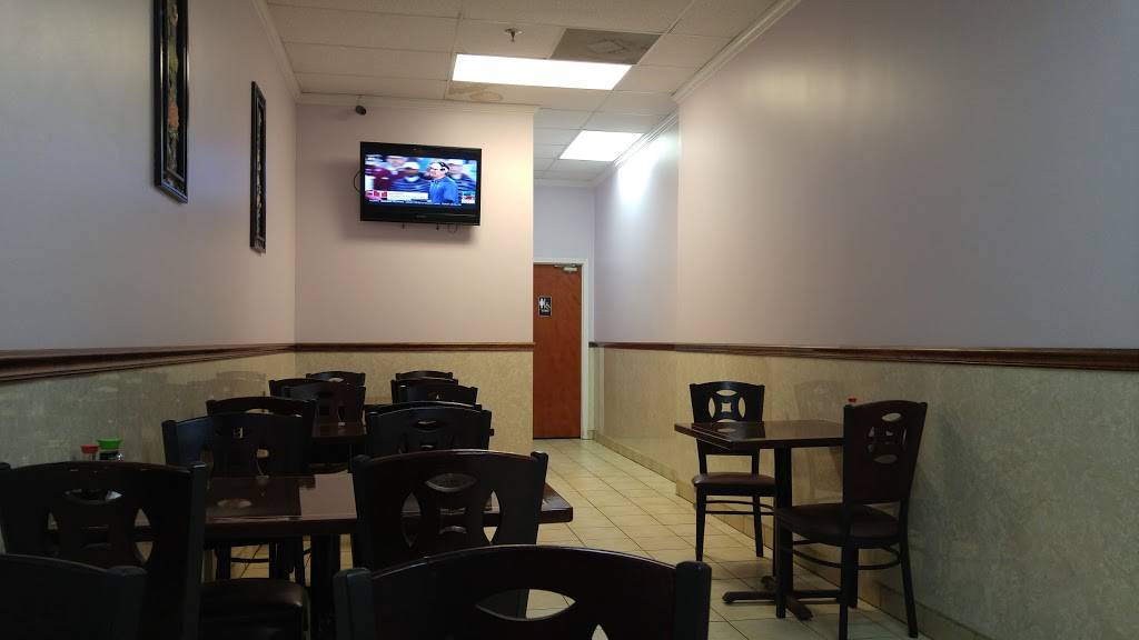 Mr. Chens Kitchen | restaurant | 106 Northwest Dr, Senatobia, MS 38668, USA | 6623018118 OR +1 662-301-8118