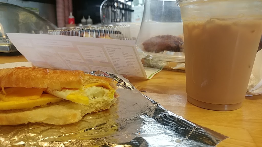 Daily Grind Gourmet Coffee Co | cafe | 4095 Pleasant Ave, Hamilton, OH 45015, USA | 5138935500 OR +1 513-893-5500