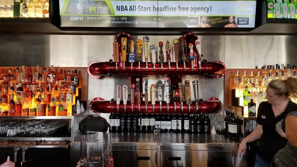 Drakes Burlington | restaurant | 1377 Boone Station Dr, Burlington, NC 27215, USA | 3365674780 OR +1 336-567-4780