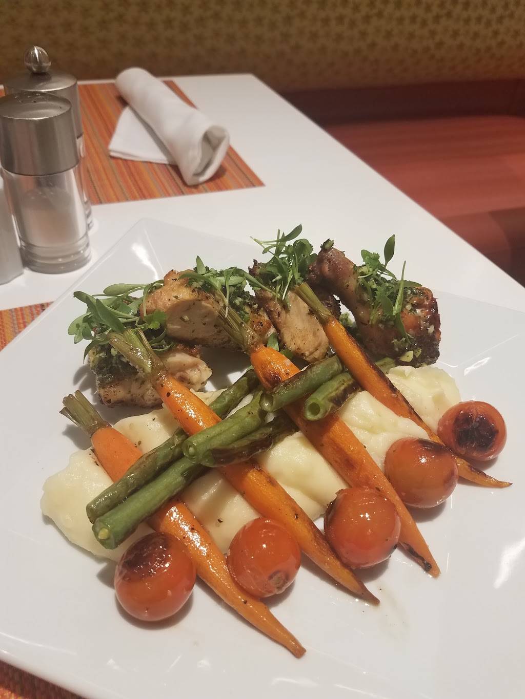 Forty Carrots | restaurant | 10250 Santa Monica Blvd, Los Angeles, CA 90067, USA | 3107727178 OR +1 310-772-7178