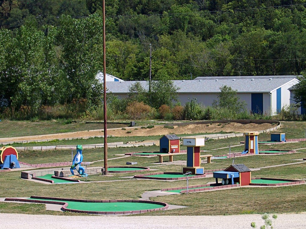 Offside Bar and Grill | restaurant | 16963 Rooster Ln, Dubuque, IA 52001, USA | 5635565420 OR +1 563-556-5420