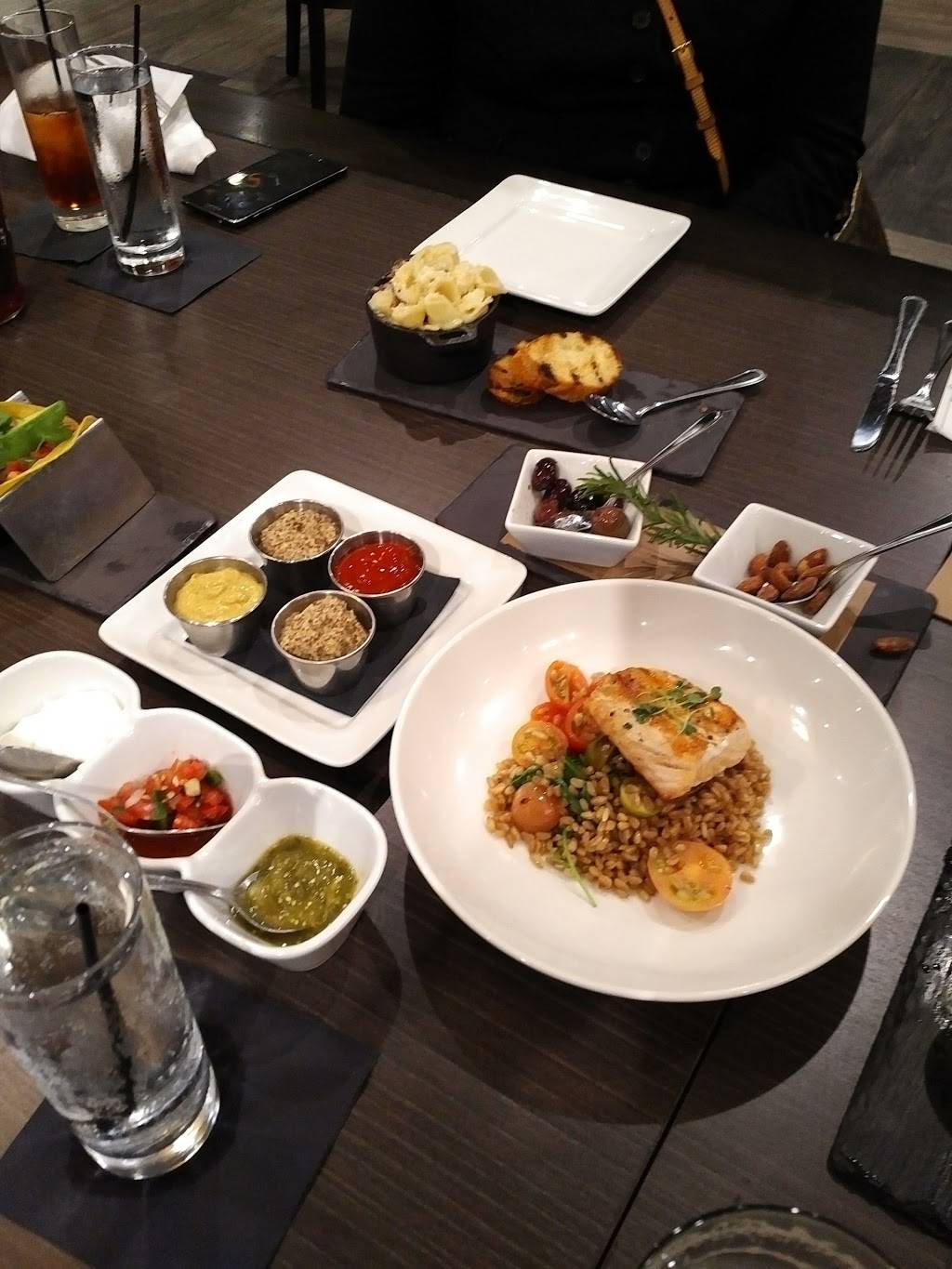 Tap & Tavern | restaurant | 150 Anza Blvd, Burlingame, CA 94010, USA | 6503424600 OR +1 650-342-4600