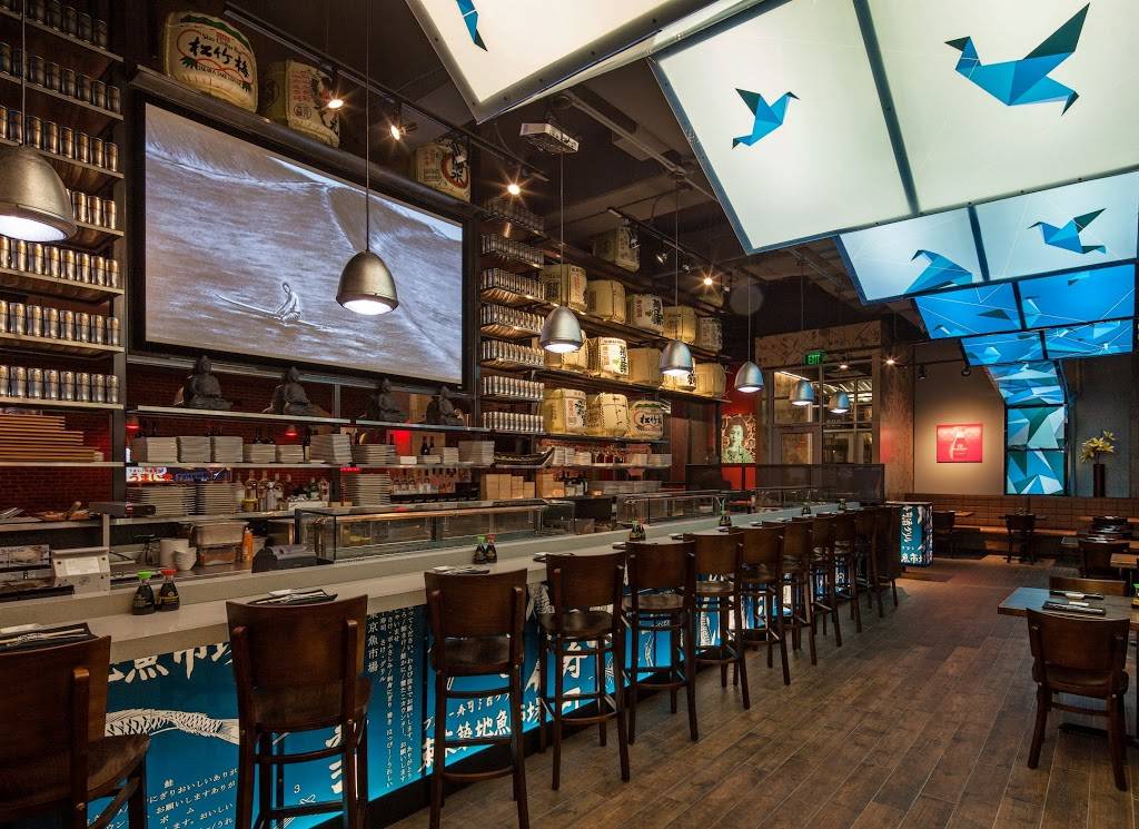 Blue Sushi Sake Grill | night club | 808 R St, Lincoln, NE 68508, USA | 4028054232 OR +1 402-805-4232