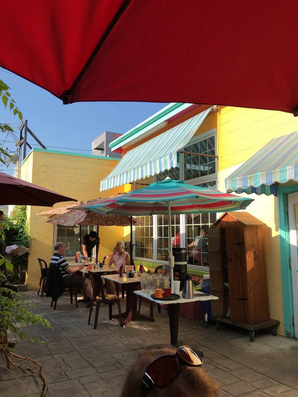 Good Morning Mamas | restaurant | 1001 E 54th St, Indianapolis, IN 46220, USA | 3172553800 OR +1 317-255-3800