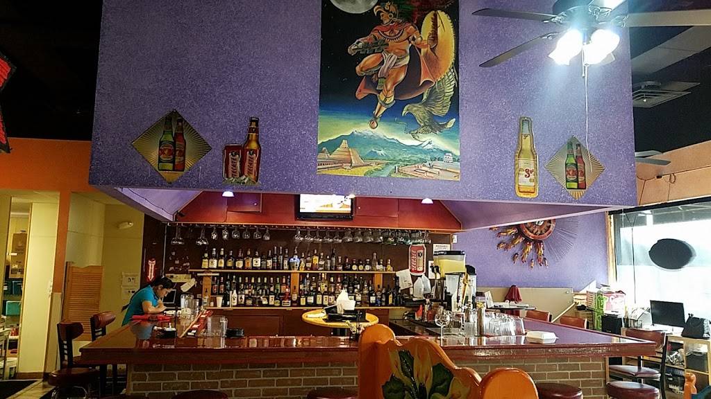 Azteca Mexican Restaurant | restaurant | 34 Western Plaza, Fenton, MO 63026, USA | 6363264949 OR +1 636-326-4949