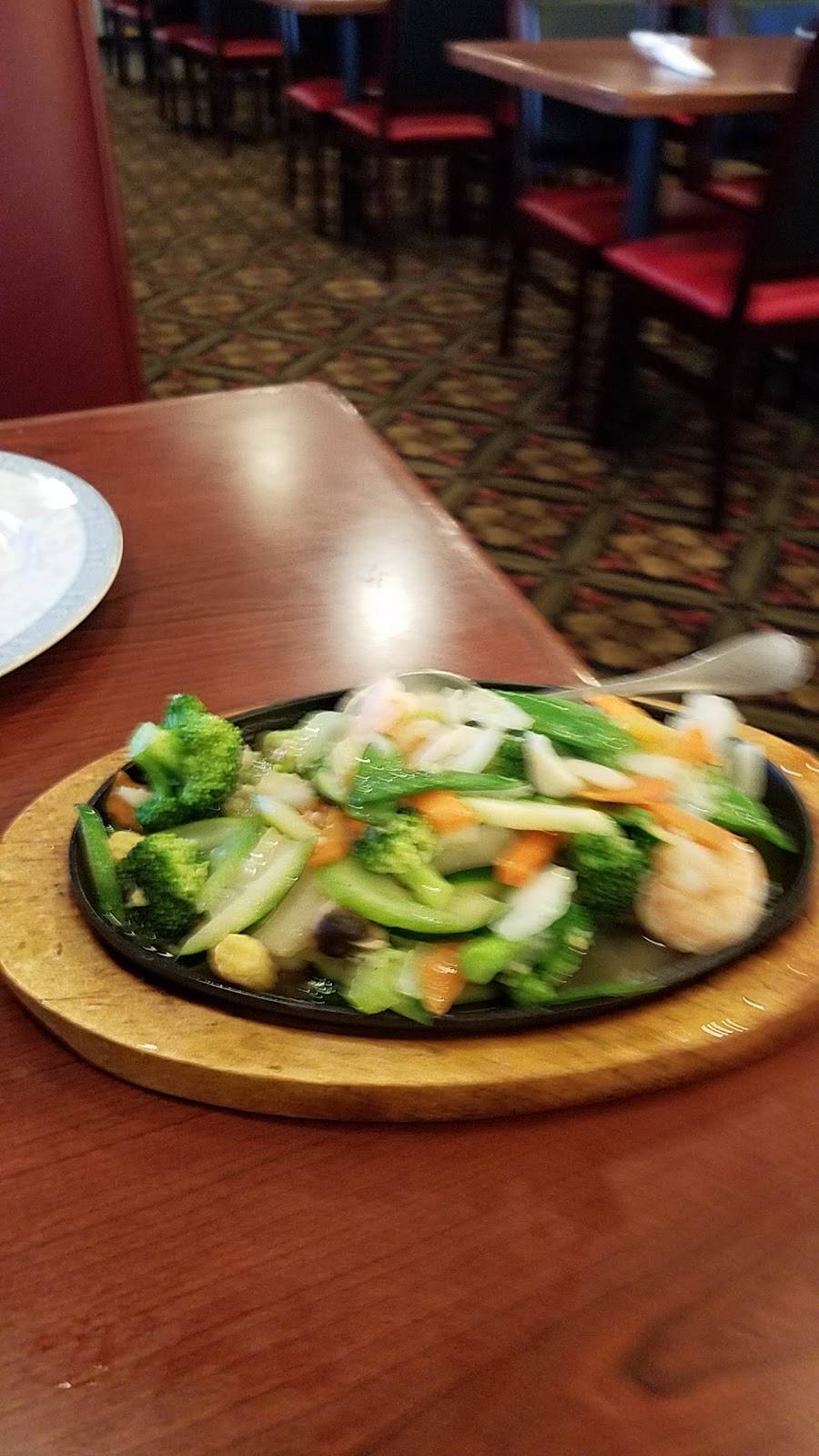 Chens Chinese Bistro | restaurant | 5341 S Superstition Mountain Dr D103, Gold Canyon, AZ 85118, USA | 4802882228 OR +1 480-288-2228