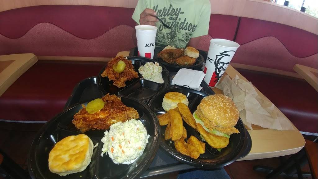 KFC | restaurant | 2615 W Broadway Street, Ardmore, OK 73401, USA | 5802263242 OR +1 580-226-3242