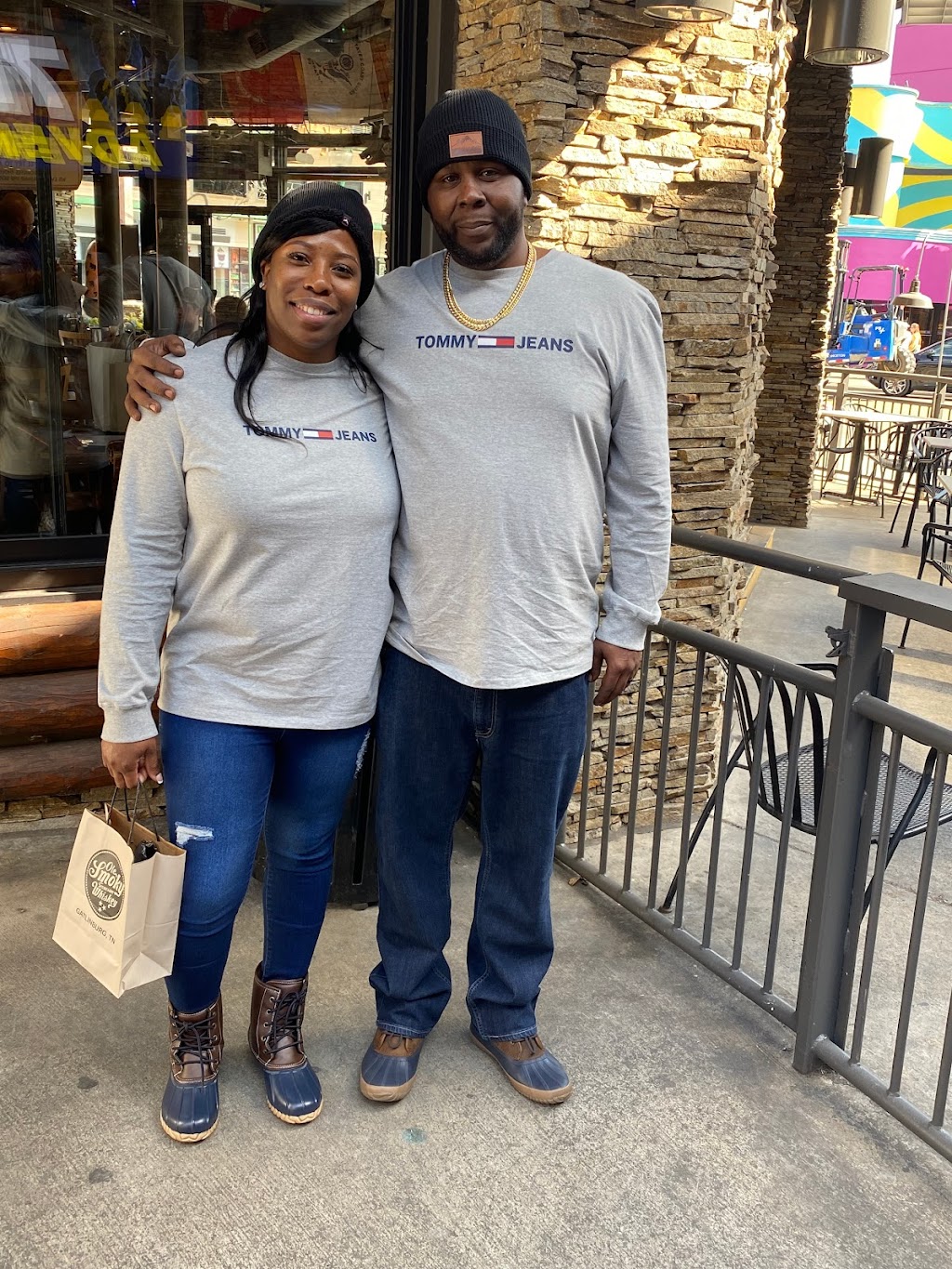 Arianes Gourmet 2 Go | restaurant | 3300 Marjan Dr, Atlanta, GA 30340, USA | 4044800768 OR +1 404-480-0768