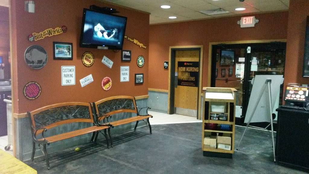 Pizza Hut | restaurant | 25 New Clyde Hwy, Canton, NC 28716, USA | 8286486780 OR +1 828-648-6780