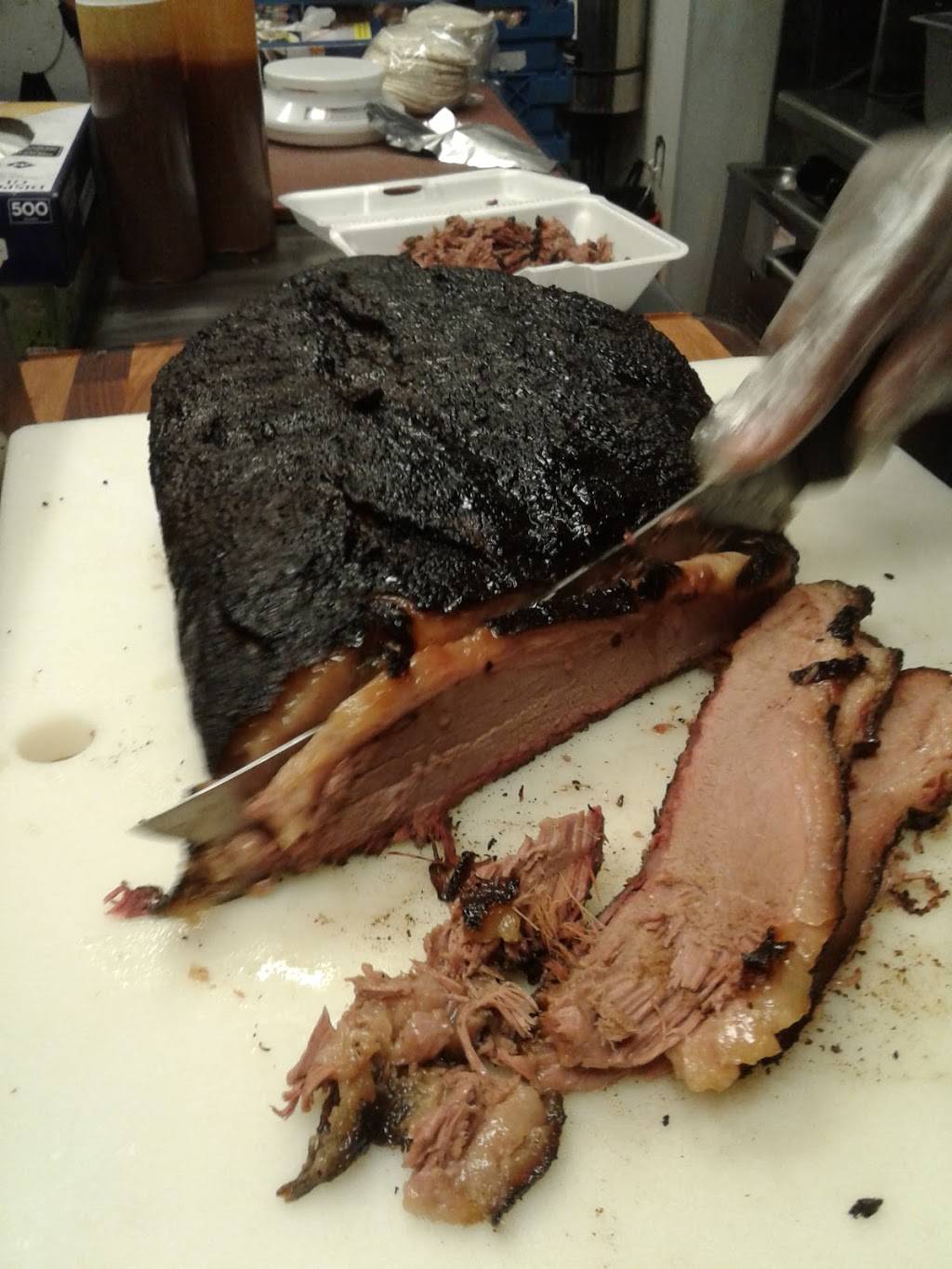 Wood And Time Smokehouse BBQ | restaurant | 400 TX-78, Lavon, TX 75166, USA | 2145851589 OR +1 214-585-1589