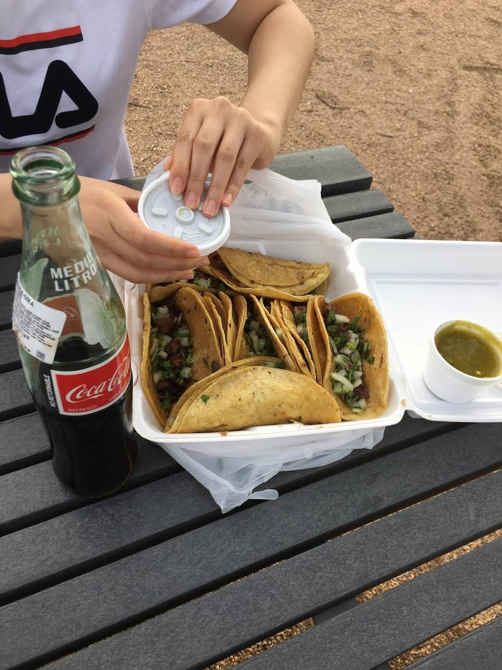 Taqueria El Si Hay | restaurant | 601 W Davis St, Dallas, TX 75208, USA | 2149414042 OR +1 214-941-4042