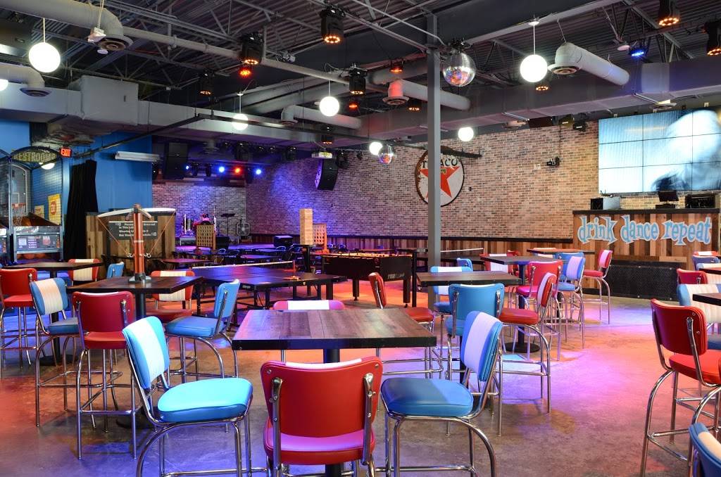 Tin Roof | restaurant | 8371 International Dr, Orlando, FL 32819, USA | 4072707926 OR +1 407-270-7926