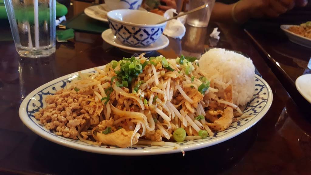Baan Thai Restaurant | restaurant | 3235 N Anthony Blvd, Fort Wayne, IN 46805, USA | 2604712929 OR +1 260-471-2929