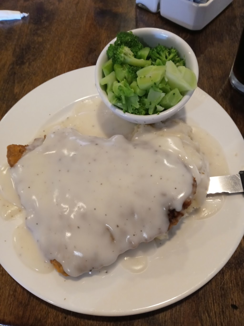 Mulligans Restaurant & Bar | restaurant | 473 Clayton Rd, Raton, NM 87740, USA | 5754458540 OR +1 575-445-8540