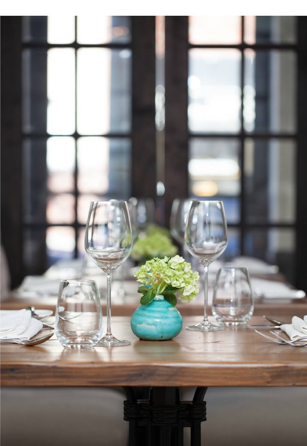 Laurel | restaurant | 1617 E Passyunk Ave, Philadelphia, PA 19148, USA | 2152718299 OR +1 215-271-8299