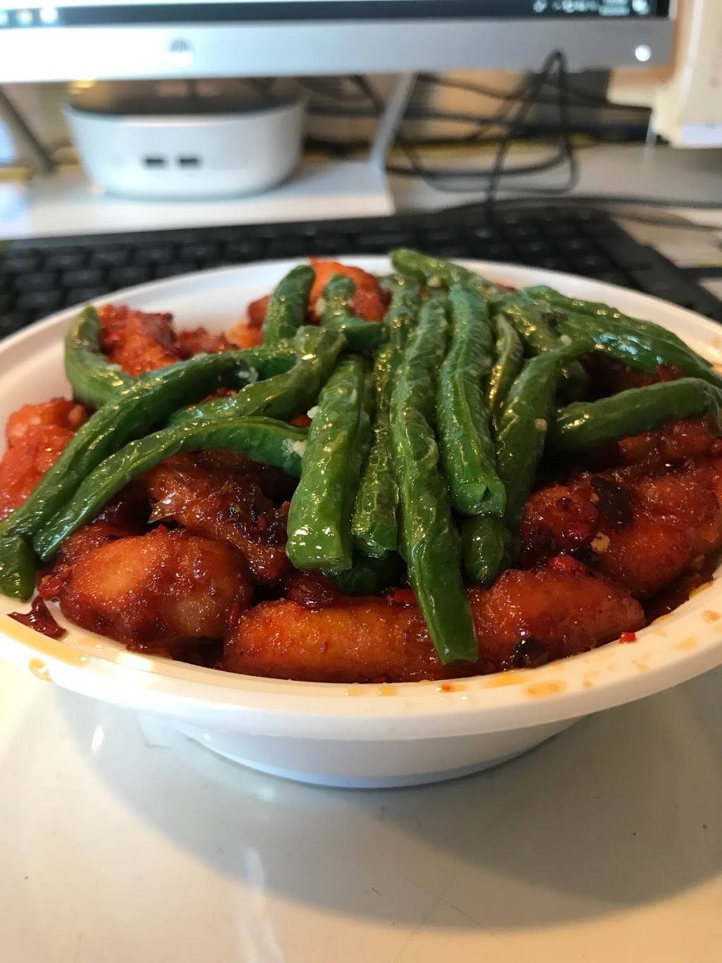 Yips | restaurant | 16 Beaver St, New York, NY 10004, USA | 2124809010 OR +1 212-480-9010