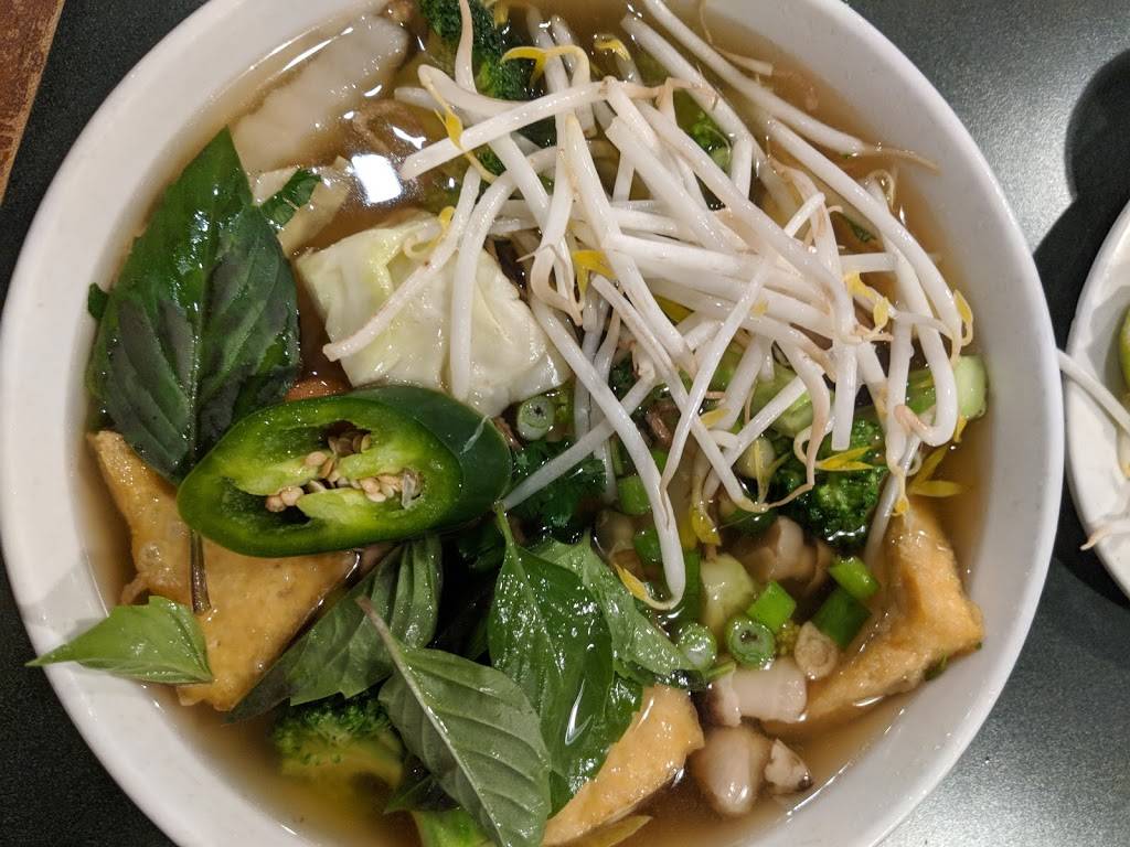 Pho Khang | restaurant | 8283 S Akron St Ste 140, Centennial, CO 80112, USA | 3037922200 OR +1 303-792-2200