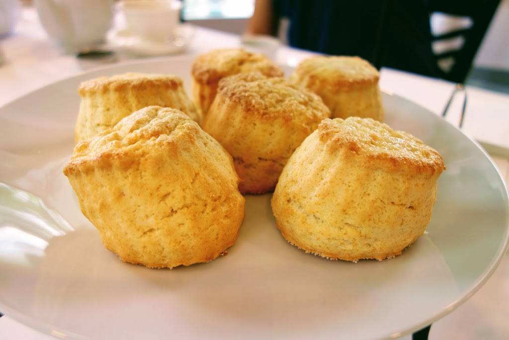 Tea At The White House | cafe | 35 Main St N Unit 1, Waterdown, ON L0R 2H0, Canada | 9056909987 OR +1 905-690-9987